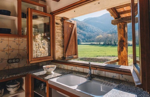 Beguda Apartment | Can Blanc de Baix – Rural Retreat in the Heart of La Garrotxa