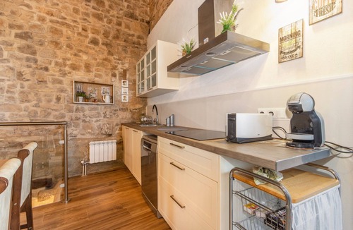 Montoliu de Segarra House | Cantó El Sech: Tourist Home H.U.T with Pool and Private Enclosed Grounds