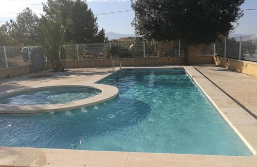 Los Valientes House | Casa accesible de campo muy grande, con piscina y pistas