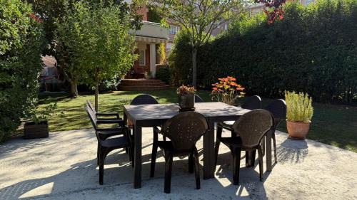 Baranain House | Casa con jardín para Grupos y Familias, 6 habitaciones