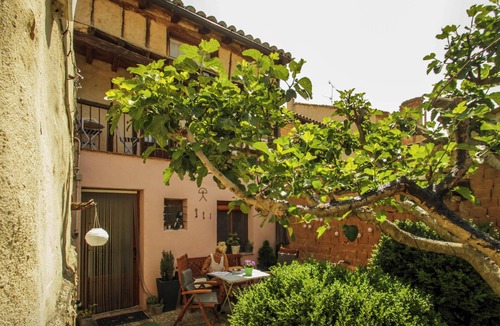 Langa de Duero Cottage | Casa Crescencia a family experience in Ribera del Duero
