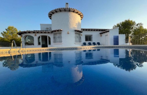 Monte Pego House | Casa Dalí Spacious Hilltop Villa with Sea Views near Dénia medium term stay