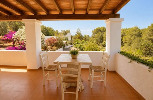 Ibiza Town House | Casa de Nelly is a peaceful villa in Ibiza, just 8 minutes from the airport