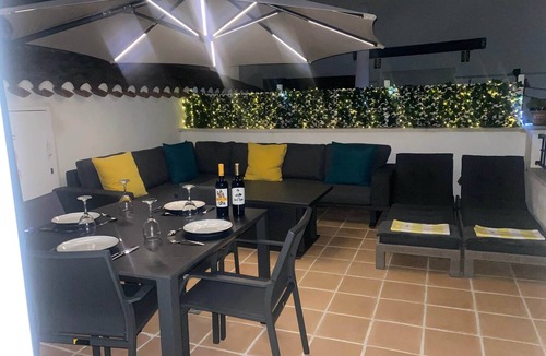 Roldan Apartment | Casa Emperador Penthouse