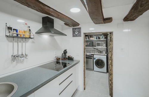 Merindad de Rio Ubierna House | Casa La Molina – Spacious Countryside Home with Mountain Views near Burgos