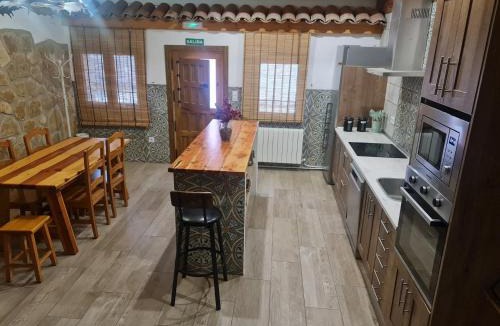 Puente de Vadillos House | CASA La Playeta