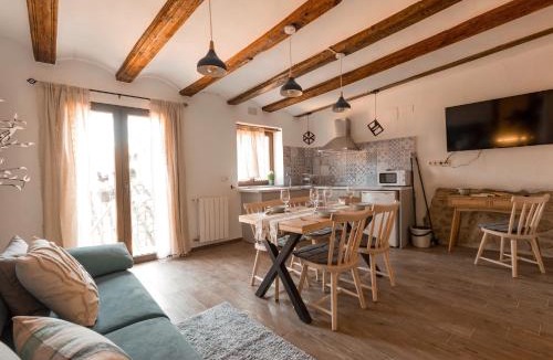 Linares de Mora Apartment | Casa Masovera