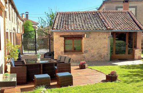 La Salceda Apartment | Casa Pinines