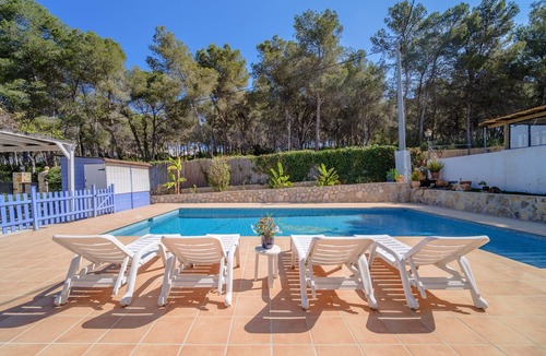 Javea House | Casa Romántica Jávea: Holiday Home with Mountain Views, Wi-Fi & Air Conditioning
