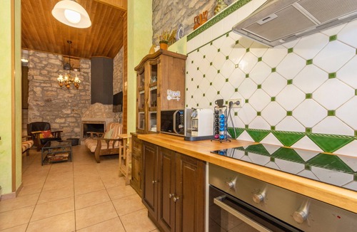 Guimera House | Casa Rural Ca La Pascola – Rural Retreat with Jacuzzi in Guimerá