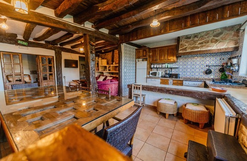 Villasur de Herreros House | Casa Rural Villapajar: Sleeps 12, Fireplace, River & Mountain Views in Burgos