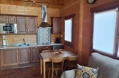 Cobisa House | Casa Rural 'La Dehesilla' in Toledo – Cozy Retreat for 4 with Private Plot