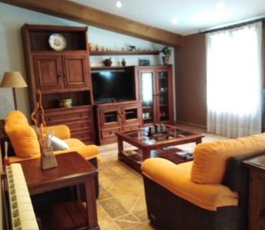 Broto Apartment | Casa Rural O´LIENO