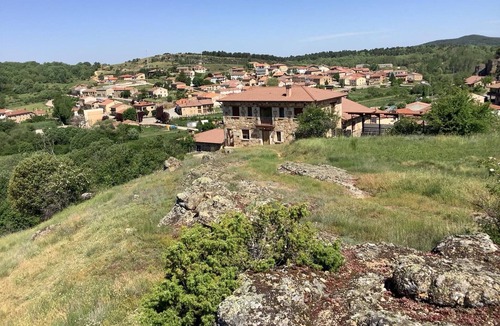 Rabanera del Pinar House | Casa Rural Roblegordo: Large Country House with Mountain Views and Terrace