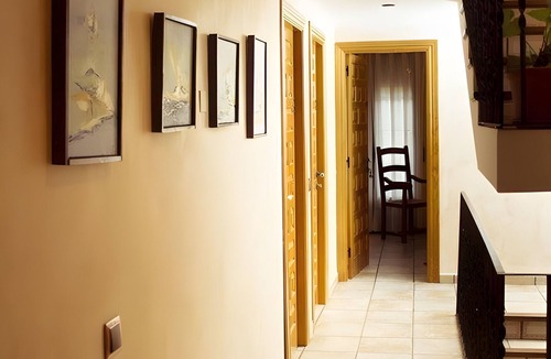 Sediles House | Casa Rural Sierra Vicor: Historia y Encanto en la Naturaleza