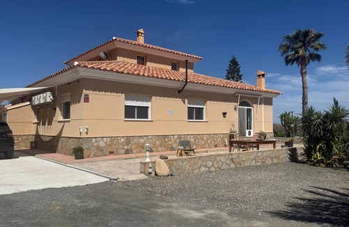 Pulpi Villa | Casa SUEÑO - Three Bedroom Villa, Sleeps 6