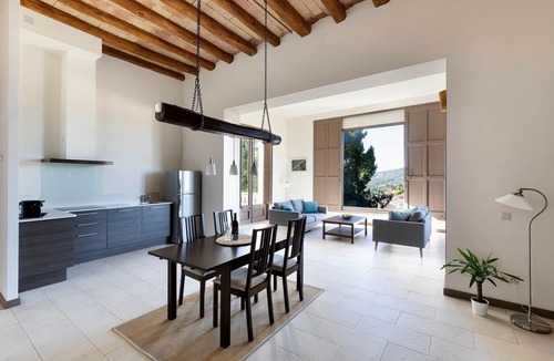 La Torre de Claramunt Apartment | Castle Apartment for 5 people with terrace