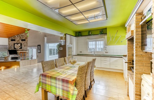 Santa Cristina de Aro Ski Chalet | Chalet "Casa Nadia" with Mountain Views, Private Indoor Pool and Wi-Fi