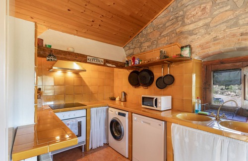 La Molsosa House | Chalet 'Masia La Clariana' with Mountain Views, Private Pool and Wi-Fi