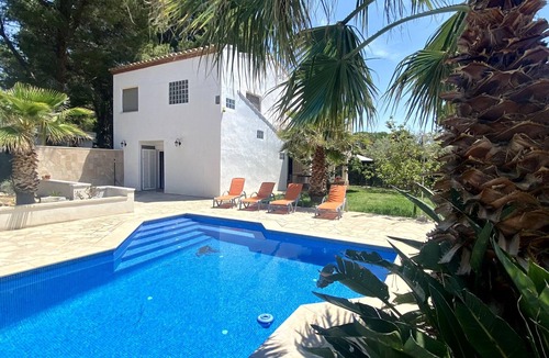 Calafat Villa | Charming Villa w/Private Pool, Near Beach, Perfect for Families & Groups, L'Ametlla de Mar