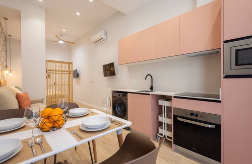 La Creu del Grau Apartment | City Arts Suites VI | 12 min City Arts | Pet Friendly