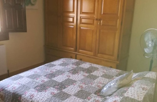 Orihuela House | Comfortable double room located in the countryside with outdoor pool.
