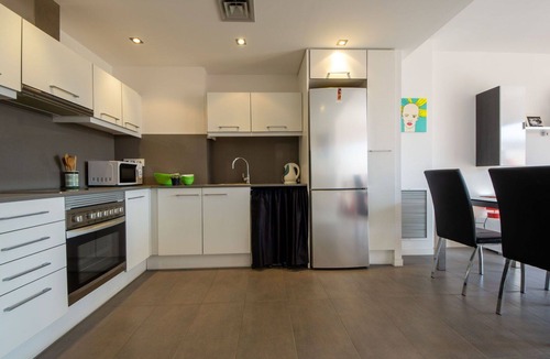 L'Ampolla Apartment | Cosy apartment for 6 people with WIFI, A/C, TV, terrace and pets allowed
