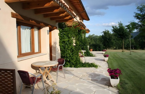 Valdeavellano de Tera House | Country House 'Villabamba 4' with Mountain View, Shared Terrace and Wi-Fi