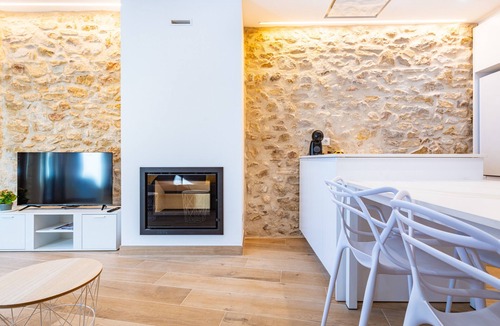Traiguera House | Country House 'La Casa Del Campanar' with Balcony and Air Conditioning