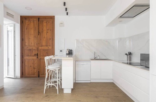 La Xerea Apartment | Downtown apartment with a terrace