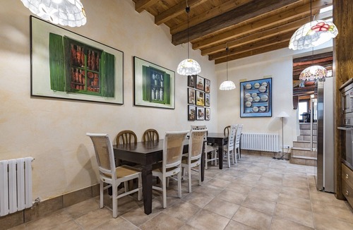 Lerin Apartment | 'El Mochuelo' Room with Mountain Views, Wine Cellar, and Unlimited SPA Access