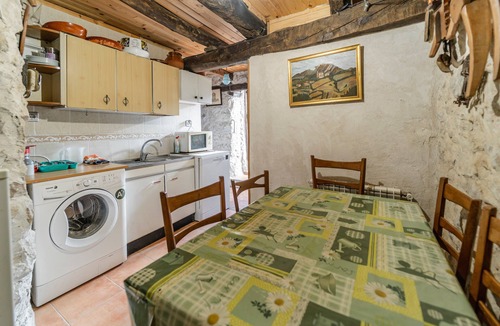Montemayor de Pililla House | El Rincon De La Morena - 5-Bedroom Rural House with Pool, Castile