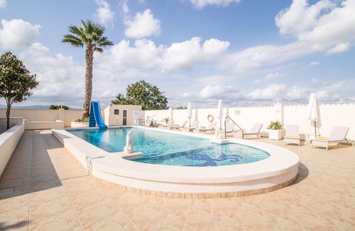 San Fulgencio Villa | Exceptional Private 5* Holiday Villa, Fantastic pool and outstanding facilities