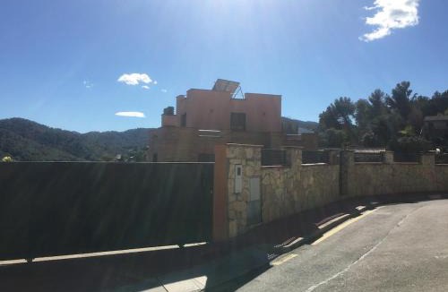 Castellvi de Rosanes House | Family-friendly house 20' from Barcelona