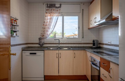 Creixell House | Family home in Creixell with private pool and wifi