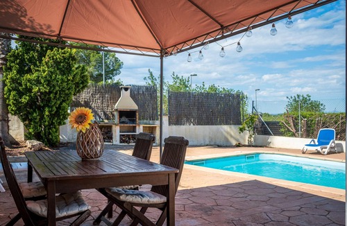 Creixell House | Family home in Creixell with private pool and wifi