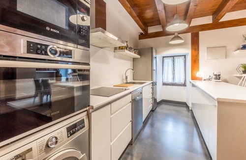 Larraun Villa | Family Villa Uitzenea with Garden, Near San Sebastián and Pamplona
