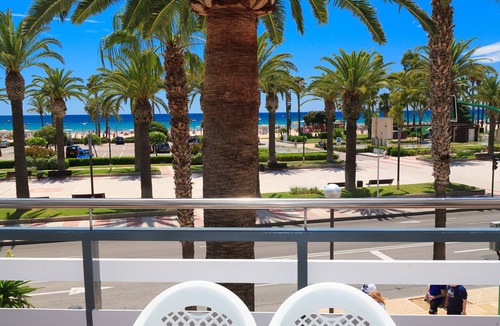 Salou City Centre Apartment | Fantastic Sea Front Apartment - UHC RODAS 322