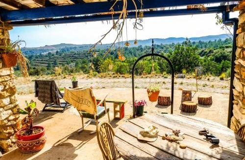 Vilanova d'Alcolea Cabin | FarmSKY 1 Double or Single Bedroom at WILD SPIRIT Eco Farm