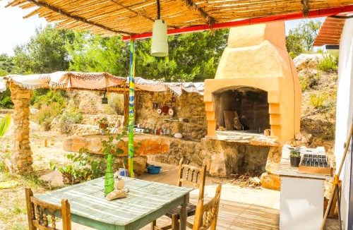 Vilanova d'Alcolea Cabin | FarmSKY 1 Double or Single Bedroom at WILD SPIRIT Eco Farm