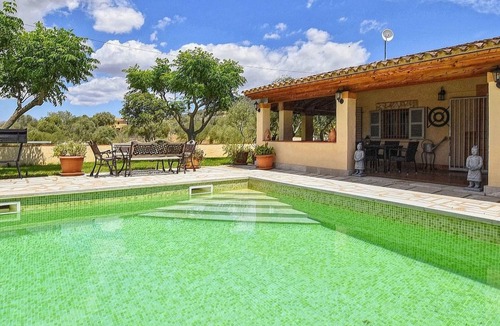 Son Macia House | Finca Son Macia ruhige Lage Schwimmbad und Klimaanlage by Interhome