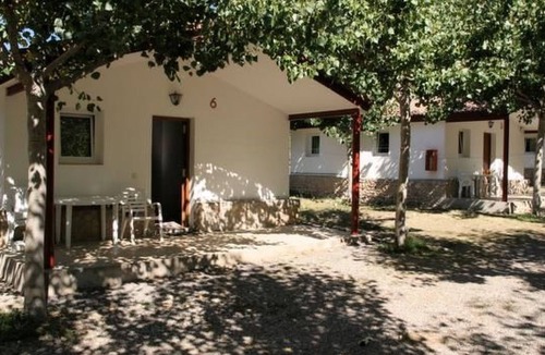 La Puebla de Roda House | Gemütlicher Ferienbungalow Isabena by Interhome