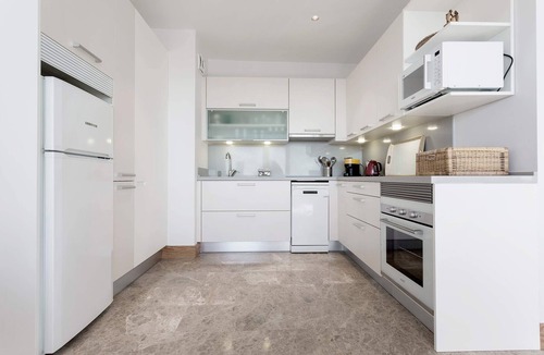 Justicia Apartment | Genteel Home Plaza de colón