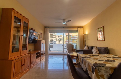 Canet de Berenguer Apartment | Global Vacacional: Practical apartment with terrace and swimming pool in Canet beach