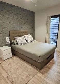 Sant Cugat del Valles Apartment | Golf en Sant Cugat - Elegante Apartamento para 3 con WiFI y AC a 20 min de Barcelona