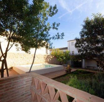 Sant Jaume dels Domenys House | Gran casa de pueblo en el Penedés
