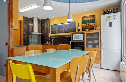 La Torre de l'Espanyol House | Holiday Home "Ca La Francina" with Mountain View, terrace & Wi-Fi