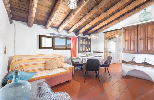 La Torre d'En Besora House | Holiday Home 'El Cup' with Mountain Views, Shared Pool & Private Terrace
