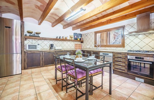Andraitx House | Holiday Home 'Can Miquel De Sa Teia' with Mountain View, Private Pool and Wi-Fi
