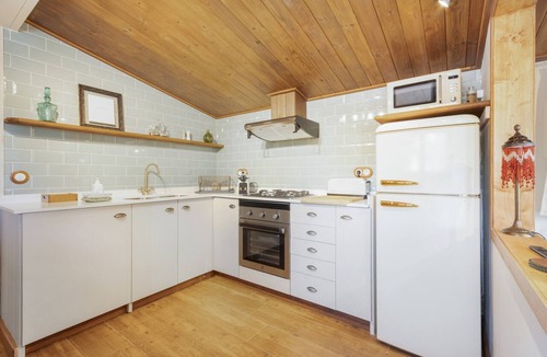 Solsona House | Holiday Home 'Casita De Las Cuadras' with Private Terrace, Wi-Fi and Air Conditioning